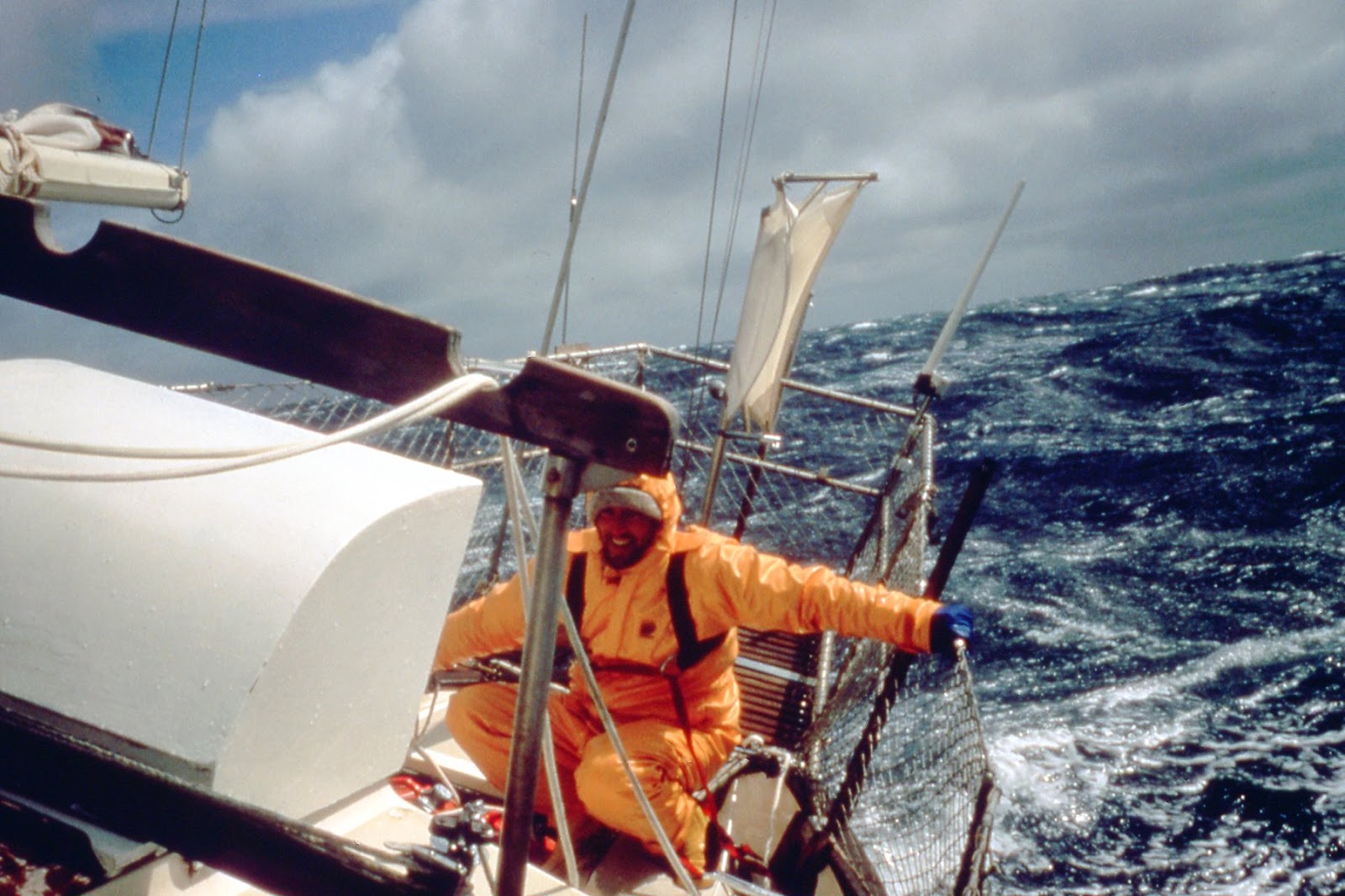 5F059387-45F2-4D7F-8F1D-B4F4A8BE3013